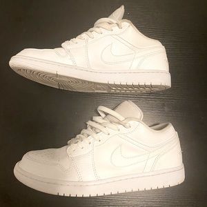 Air Jordan 1 Low 'Triple White' 2022